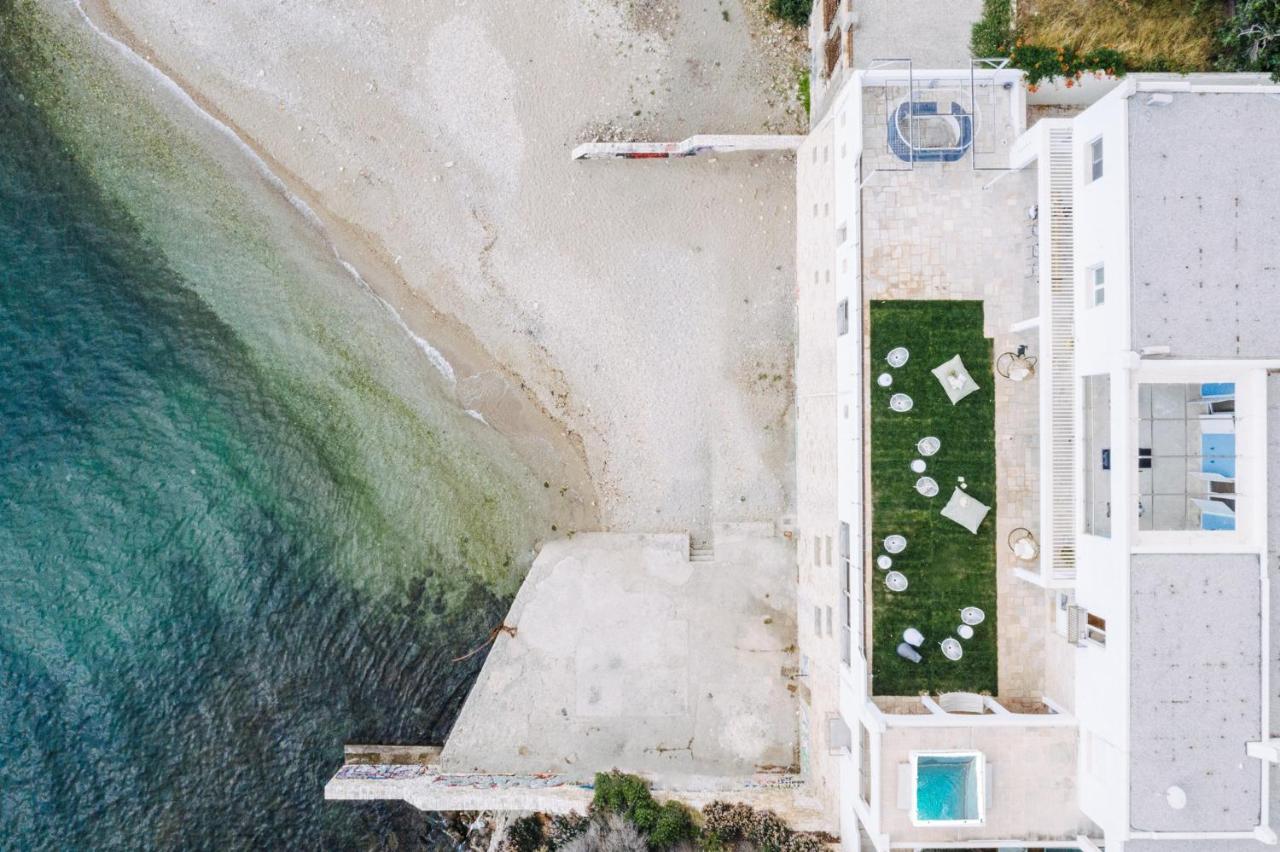 Auberge de jeunesse Bedwave Seaside Mansion à Le Pirée Extérieur photo